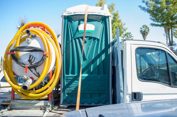 Best Luxury portable toilet rental  in Kalona, IA